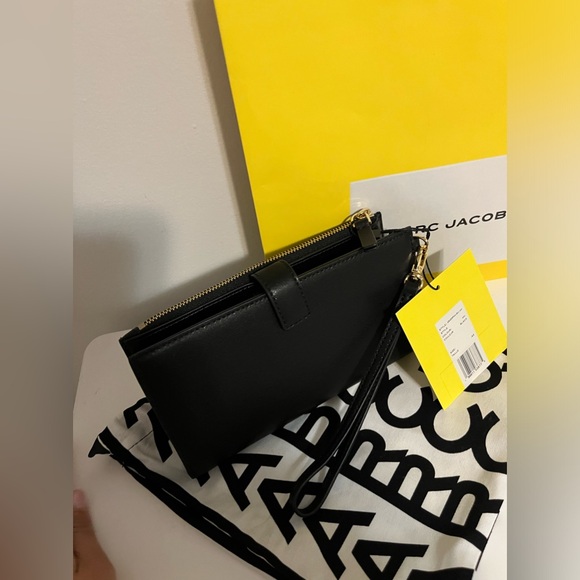 BNWT MARC JACOB’S WRISTLET WALLET - Picture 5 of 8